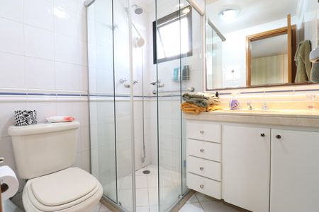 Apartamento à venda com 147m², 3 quartos e 3 vagasBanheiro da Suíte 2