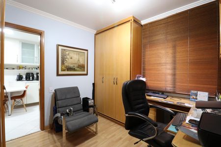 Apartamento à venda com 147m², 3 quartos e 3 vagasEscritório