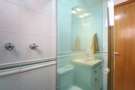 Apartamento à venda com 147m², 3 quartos e 3 vagasBanheiro da Suíte 1