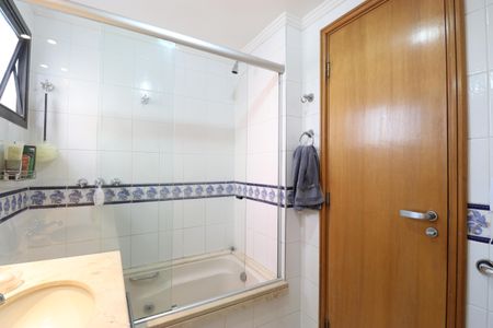 Apartamento à venda com 147m², 3 quartos e 3 vagasBanheiro da Suíte 3