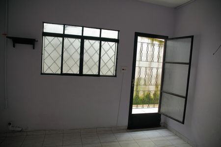 Casa para alugar com 115m², 2 quartos e 2 vagasQuarto 1 