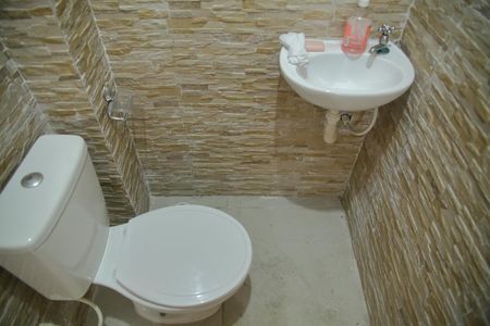 Casa para alugar com 115m², 2 quartos e 2 vagasBanheiro de serviço