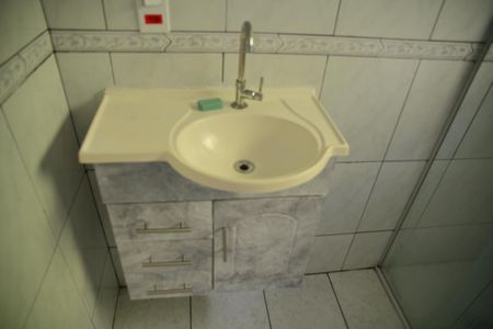 Casa para alugar com 115m², 2 quartos e 2 vagasBanheiro 