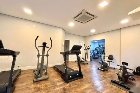 Apartamento à venda com 127m², 3 quartos e 3 vagas Apartamento à venda com 127m², 3 quartos e 3 vagasÁrea comum - Academia