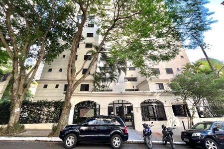 Apartamento à venda com 127m², 3 quartos e 3 vagas Apartamento à venda com 127m², 3 quartos e 3 vagasFachada