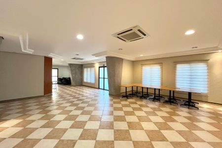 Apartamento à venda com 127m², 3 quartos e 3 vagas Apartamento à venda com 127m², 3 quartos e 3 vagasÁrea comum - Salão de festas