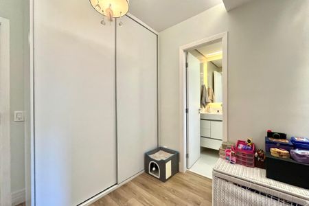 Apartamento à venda com 127m², 3 quartos e 3 vagas Apartamento à venda com 127m², 3 quartos e 3 vagasSuite 3