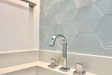 Apartamento à venda com 127m², 3 quartos e 3 vagas Apartamento à venda com 127m², 3 quartos e 3 vagasBanheiro da Suíte 2