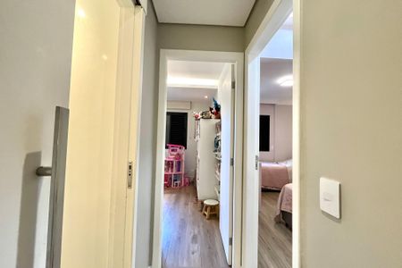 Apartamento à venda com 127m², 3 quartos e 3 vagas Apartamento à venda com 127m², 3 quartos e 3 vagasCorredor