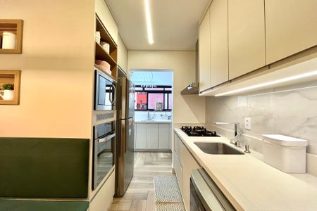 Apartamento à venda com 127m², 3 quartos e 3 vagas Apartamento à venda com 127m², 3 quartos e 3 vagasCozinha