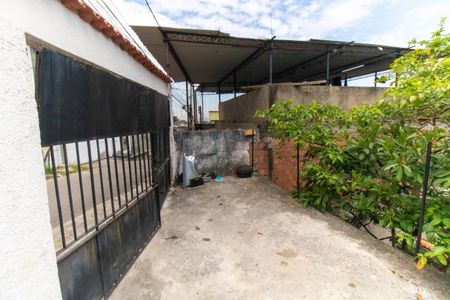 Casa à venda com 800m², 2 quartos e 2 vagas Casa à venda com 800m², 2 quartos e 2 vagasÁrea externa