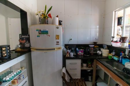 Casa à venda com 800m², 2 quartos e 2 vagas Casa à venda com 800m², 2 quartos e 2 vagasCozinha