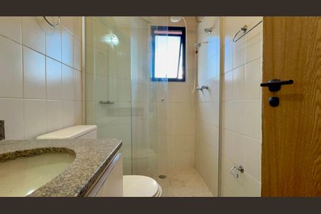 Apartamento para alugar com 68m², 2 quartos e 2 vagas Apartamento para alugar com 68m², 2 quartos e 2 vagasBanheiro da Suíte