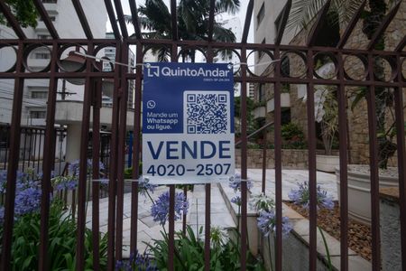Apartamento à venda com 116m², 3 quartos e 2 vagas Apartamento à venda com 116m², 3 quartos e 2 vagasPlaquinha