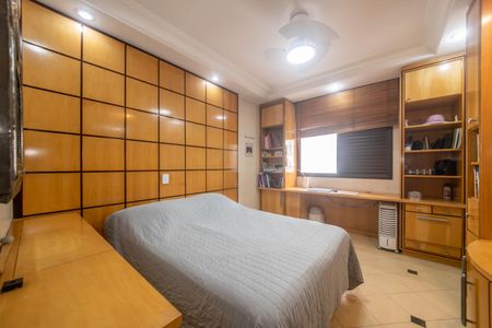 Apartamento à venda com 116m², 3 quartos e 2 vagas Apartamento à venda com 116m², 3 quartos e 2 vagasSuíte