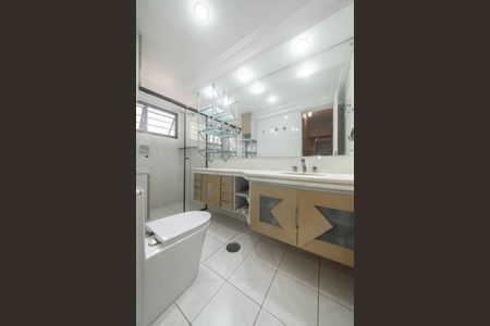 Apartamento à venda com 116m², 3 quartos e 2 vagas Apartamento à venda com 116m², 3 quartos e 2 vagasBanheiro da Suíte