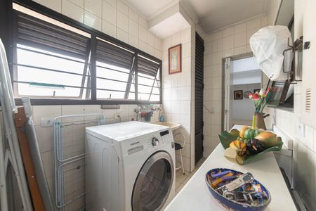 Apartamento à venda com 116m², 3 quartos e 2 vagas Apartamento à venda com 116m², 3 quartos e 2 vagasÁrea de Serviço