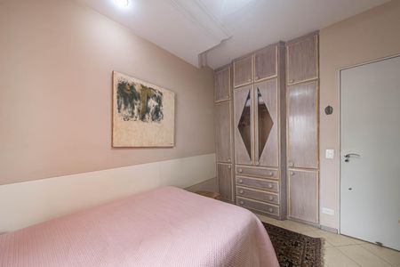 Apartamento à venda com 116m², 3 quartos e 2 vagas Apartamento à venda com 116m², 3 quartos e 2 vagasQuarto 1