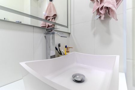 Banheiro de apartamento à venda com 1 quarto, 38m² em República, São Paulo