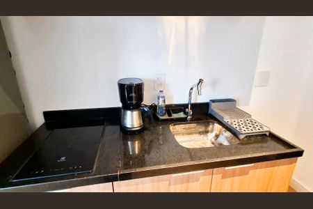 Suíte/ Cozinha   de kitnet/studio para alugar com 1 quarto, 25m² em Indianópolis, São Paulo