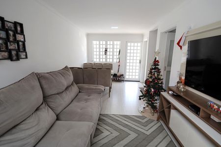 Sala de casa de condomínio à venda com 3 quartos, 120m² em Utinga, Santo André
