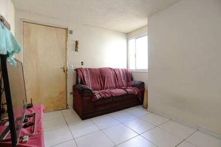 Sala de apartamento para alugar com 2 quartos, 42m² em Conjunto Residencial do Bosque, Mogi das Cruzes