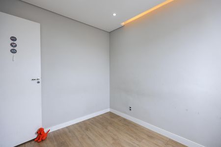 Quarto 1 de apartamento para alugar com 2 quartos, 40m² em Parque Reboucas, São Paulo