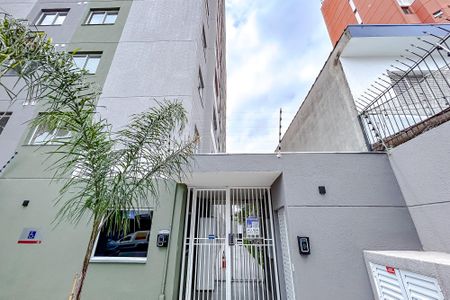 Fachada com Plaquinha de apartamento para alugar com 1 quarto, 18m² em Vila Santo Estefano, São Paulo