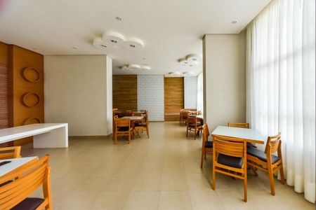 Apartamento à venda com 80m², 2 quartos e 1 vaga Apartamento à venda com 80m², 2 quartos e 1 vagaÁrea comum - Salão de festas