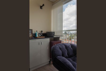 Apartamento à venda com 80m², 2 quartos e 1 vaga Apartamento à venda com 80m², 2 quartos e 1 vagaVaranda