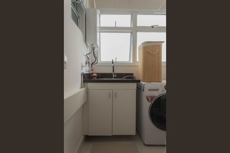 Apartamento à venda com 80m², 2 quartos e 1 vaga Apartamento à venda com 80m², 2 quartos e 1 vagaÁrea de Serviço