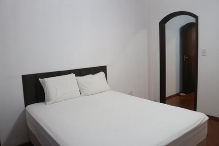 Casa à venda com 250m², 2 quartos e 2 vagasSuíte 1