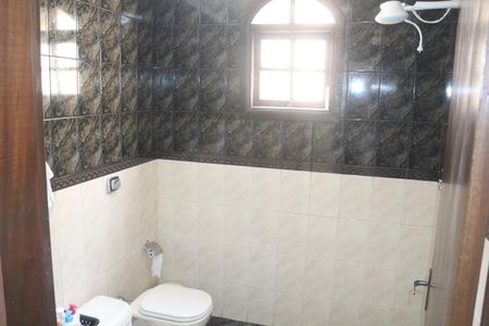 Casa à venda com 250m², 2 quartos e 2 vagasBanheiro