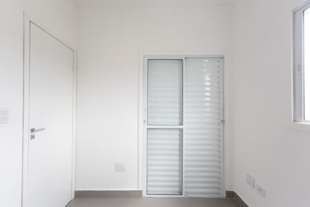 Casa à venda com 87m², 2 quartos e 2 vagas Casa à venda com 87m², 2 quartos e 2 vagasQuarto