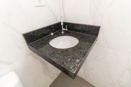 Apartamento à venda com 87m², 2 quartos e 2 vagas Apartamento à venda com 87m², 2 quartos e 2 vagasBanheiro da Suíte