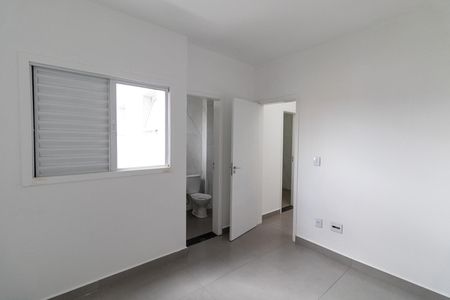 Casa de condomínio à venda com 87m², 2 quartos e 2 vagasSuíte 