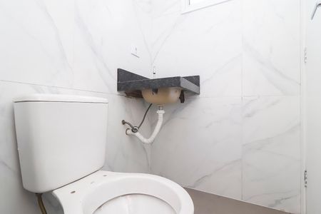 Casa de condomínio à venda com 87m², 2 quartos e 2 vagas Casa de condomínio à venda com 87m², 2 quartos e 2 vagasBanheiro da Suíte