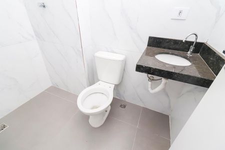 Casa de condomínio à venda com 87m², 2 quartos e 2 vagas Casa de condomínio à venda com 87m², 2 quartos e 2 vagasBanheiro da Suíte