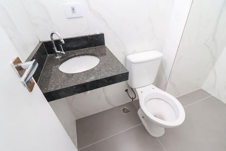 Casa de condomínio à venda com 87m², 2 quartos e 2 vagasBanheiro da Suíte