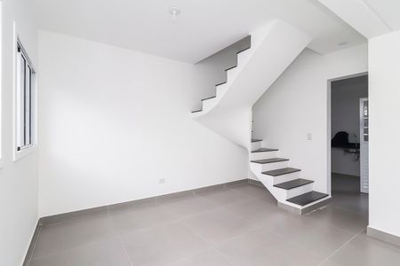 Casa de condomínio à venda com 87m², 2 quartos e 2 vagasSala