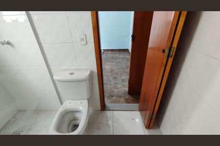 Casa para alugar com 90m², 2 quartos e sem vaga Casa para alugar com 90m², 2 quartos e sem vagaBanheiro da Suíte