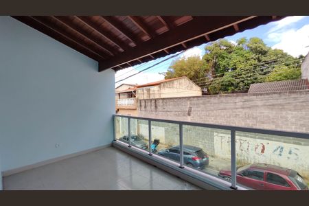 Casa para alugar com 90m², 2 quartos e sem vaga Casa para alugar com 90m², 2 quartos e sem vagaVaranda