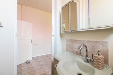 Casa de condomínio para alugar com 150m², 2 quartos e 1 vaga Casa de condomínio para alugar com 150m², 2 quartos e 1 vagaBanheiro da Suíte