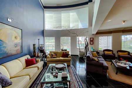 Apartamento à venda com 360m², 4 quartos e 6 vagasSala