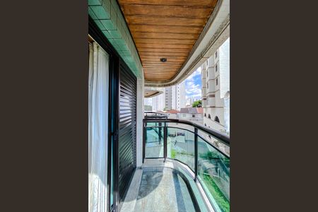 Apartamento à venda com 360m², 4 quartos e 6 vagasVaranda do Quarto 3 