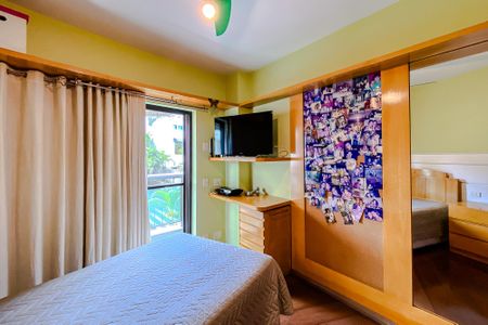 Apartamento à venda com 360m², 4 quartos e 6 vagasQuarto 3 