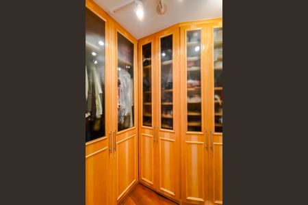 Apartamento à venda com 360m², 4 quartos e 6 vagasQuarto 1 - Suíte