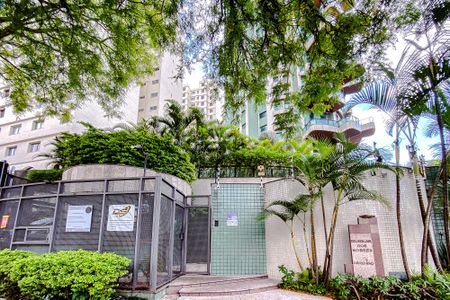 Apartamento à venda com 360m², 4 quartos e 6 vagasFachada - Plaquinha