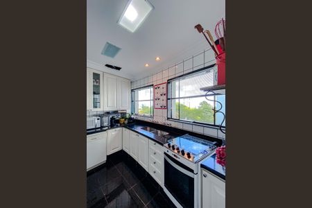 Apartamento à venda com 360m², 4 quartos e 6 vagasCozinha