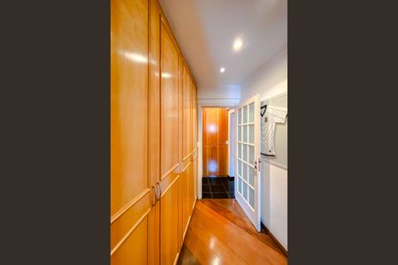 Apartamento à venda com 360m², 4 quartos e 6 vagasSuíte 1